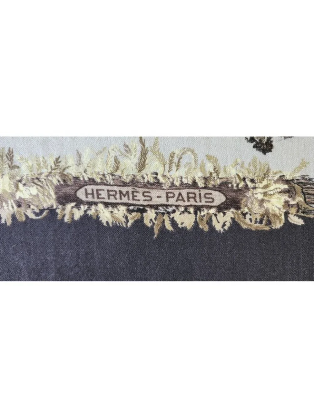 Hermès Paris Champignons Mushroom Cashmere Silk 140 Shawl Scarf Made in France